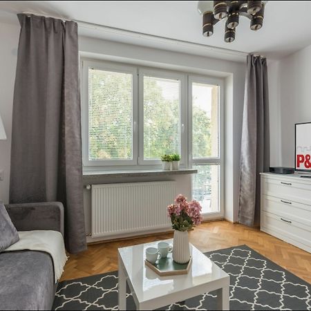 P&O Serviced Apartments Pulawska Warsaw Exterior photo